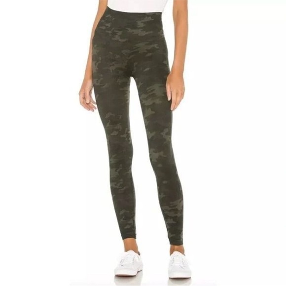SPANX Look At Me Now Seamless Leggings Green Stretch Womens M Camouflage Camo - Picture 1 of 9